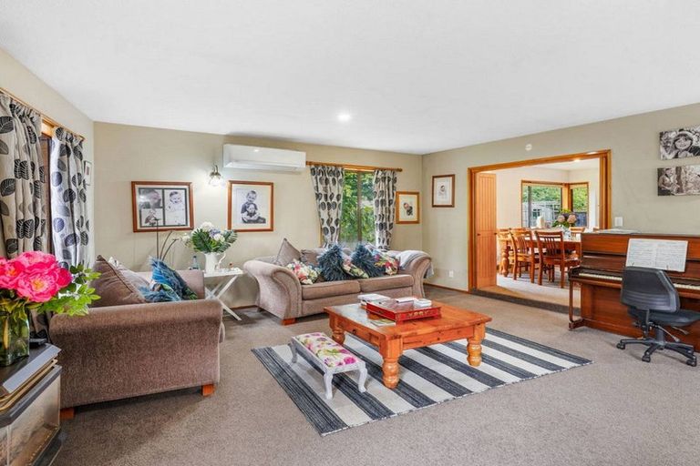 Photo of property in 13 Shanaway Close, Halswell, Christchurch, 8025