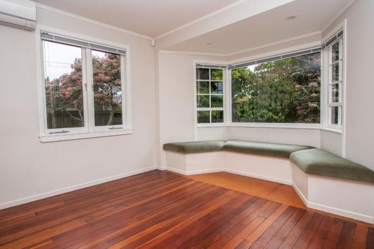 Photo of property in 94 Shakespeare Street, Leamington, Cambridge, 3432