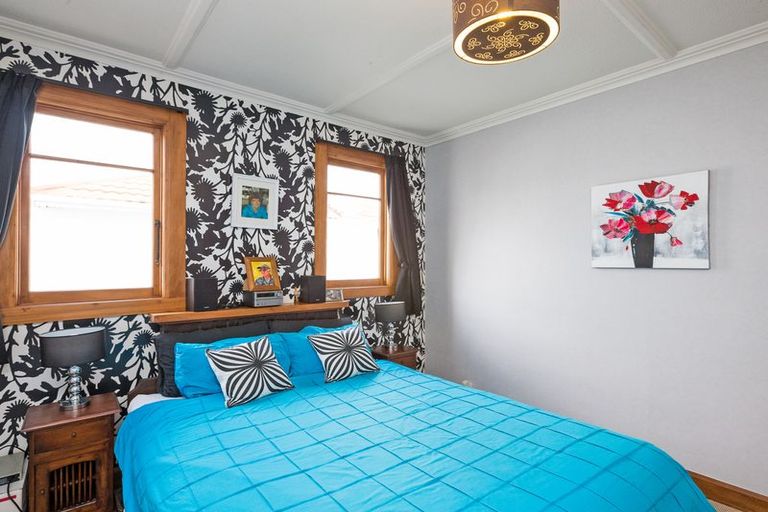 Photo of property in 6 Karaka Street, Hokowhitu, Palmerston North, 4410