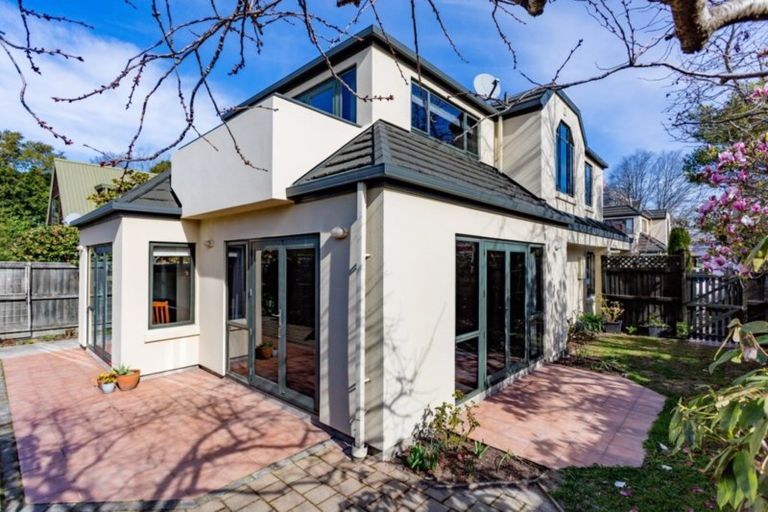 Photo of property in 2/56 Creyke Road, Ilam, Christchurch, 8041