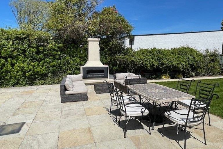 Photo of property in 55 Straven Road, Riccarton, Christchurch, 8011