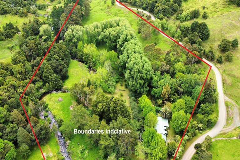 Photo of property in 225 Taita Road, Waimamaku, Kaikohe, 0473