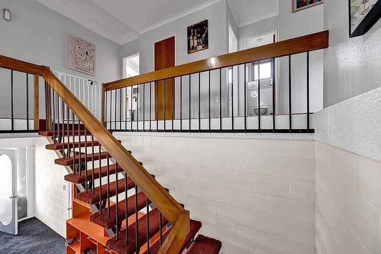 Photo of property in 20 Tiverton Crescent, Whalers Gate, New Plymouth, 4310