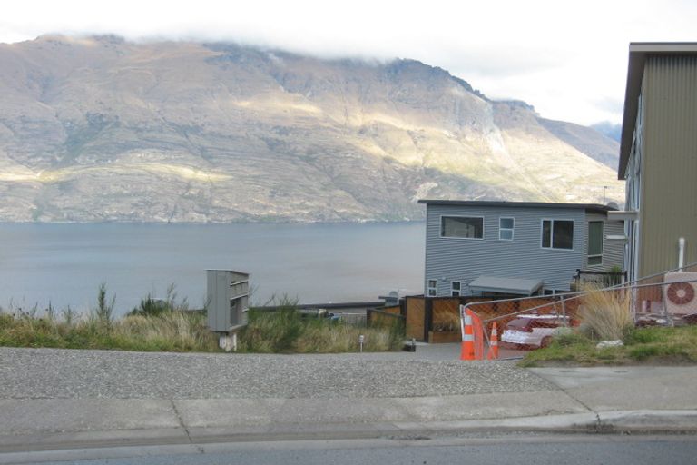 Photo of property in 2/70 Dart Place, Fernhill, Queenstown, 9300