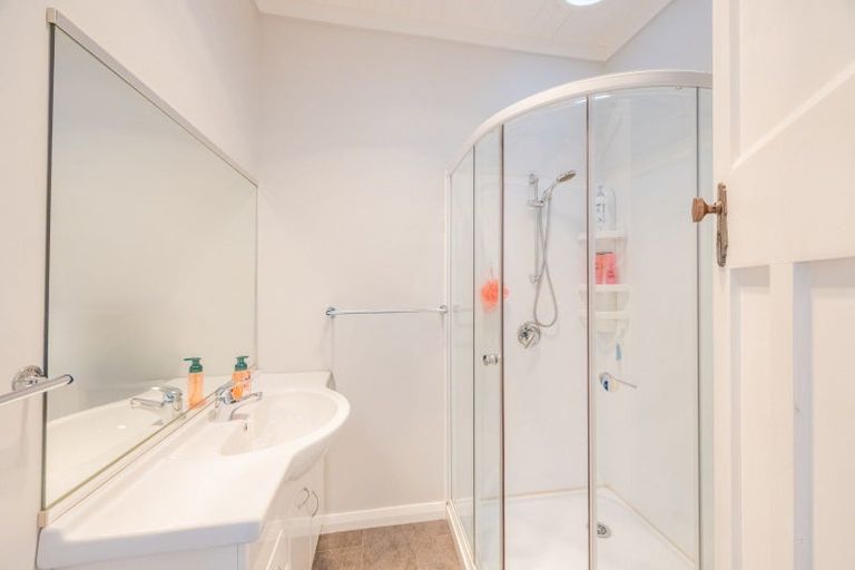 Photo of property in 89 Tiffen Lane, Waipawa, 4210