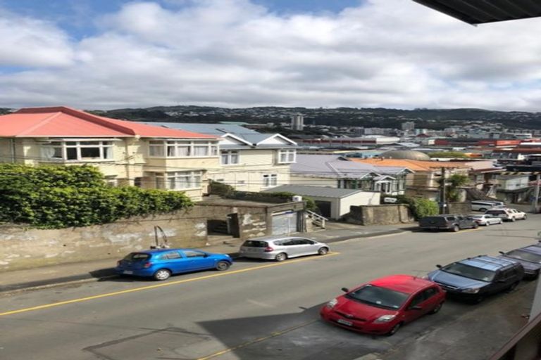 Photo of property in 76 Brougham Street, Mount Victoria, Wellington, 6011