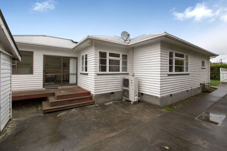 Photo of property in 44 Windermere Road, Papanui, Christchurch, 8053