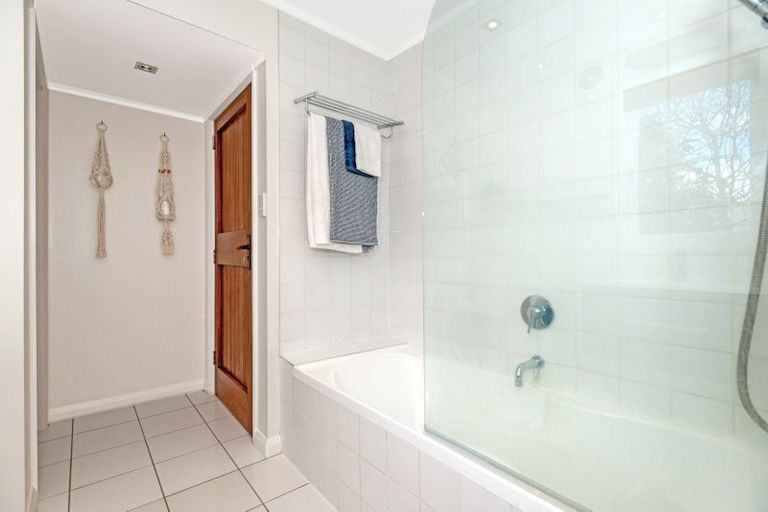 Photo of property in 15 Buchanan Street, Mangapapa, Gisborne, 4010