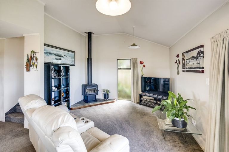 Photo of property in 89a Churchill Drive, Taradale, Napier, 4112