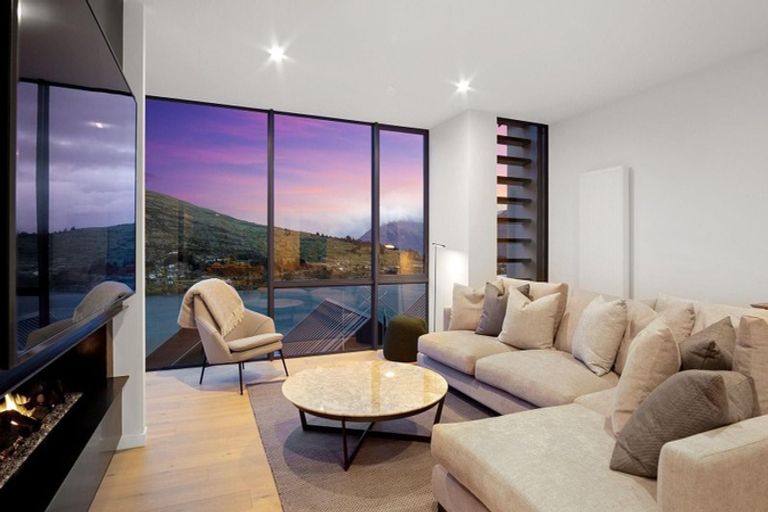 Photo of property in 13 Woods Lane, Queenstown, 9300