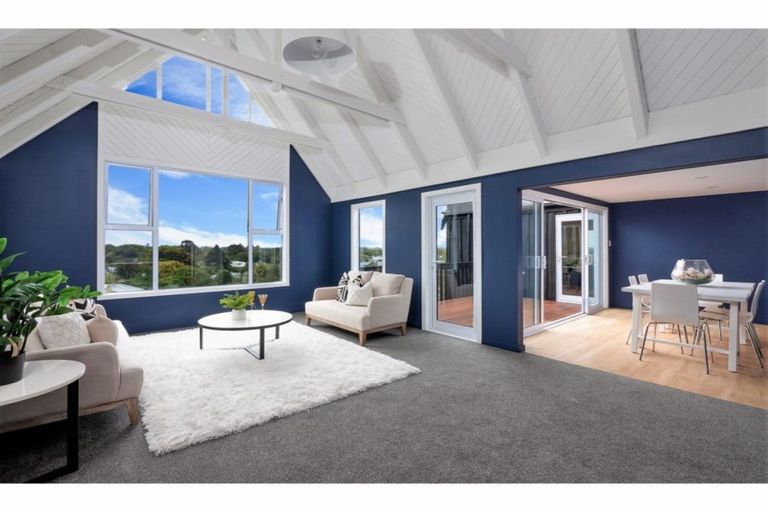 Photo of property in 363 Centaurus Road, Hillsborough, Christchurch, 8022