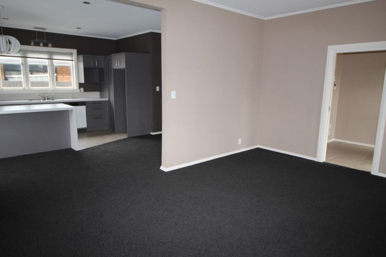 Photo of property in 5 Matamau Street, Palmerston North, 4410