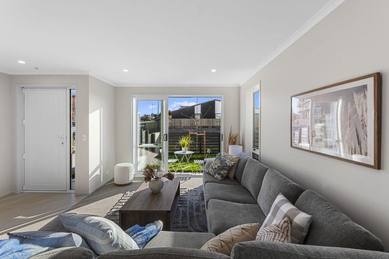 Photo of property in 12 Hillock Rise, Ramarama, 2579