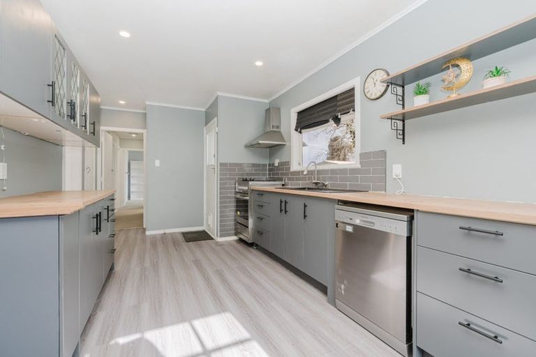 Photo of property in 9 Totara Drive, St Andrews, Hamilton, 3200