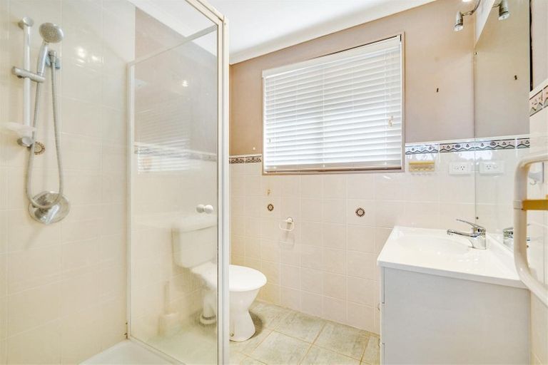 Photo of property in 2/39 Marriott Road, Pakuranga, Auckland, 2010