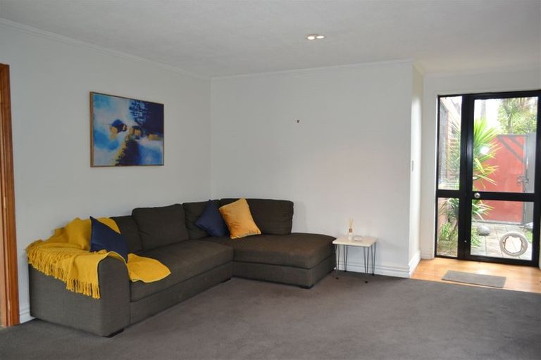 Photo of property in 22 East Belt, Rangiora, 7400