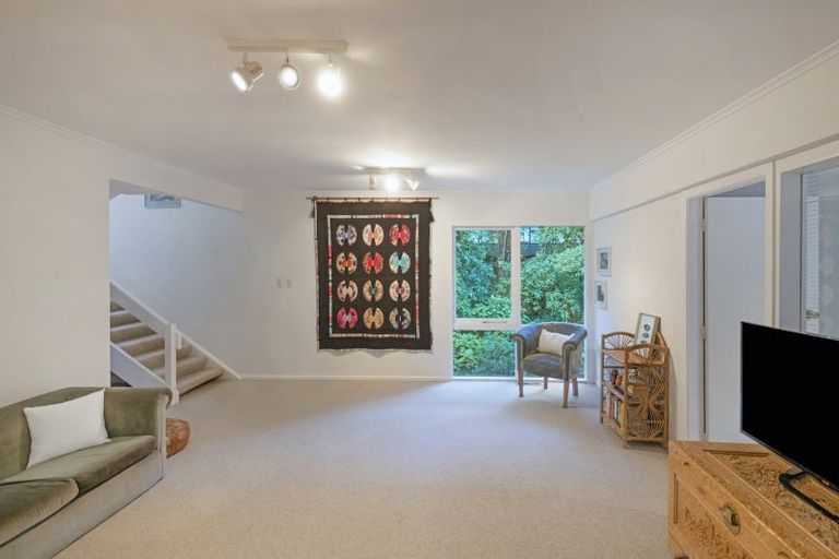 Photo of property in 14 Tensing Place, Khandallah, Wellington, 6035