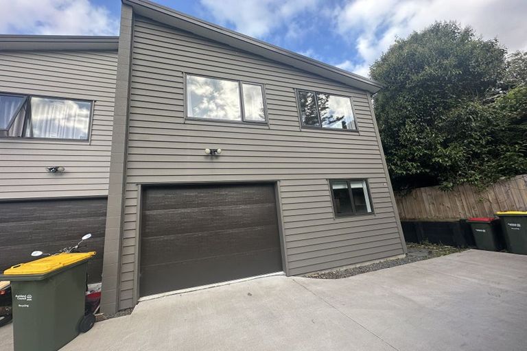 Photo of property in 10c Neilon Place, Northcross, Auckland, 0632