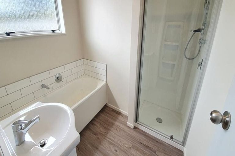 Photo of property in 21 Besant Place, Avondale, Christchurch, 8061