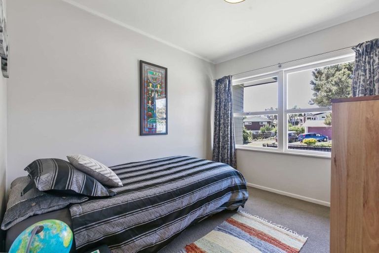 Photo of property in 63 Saffron Street, Birkdale, Auckland, 0626