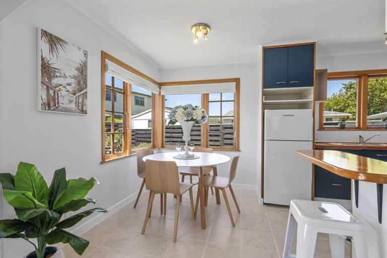 Photo of property in 4 Bailey Grove, Trentham, Upper Hutt, 5018