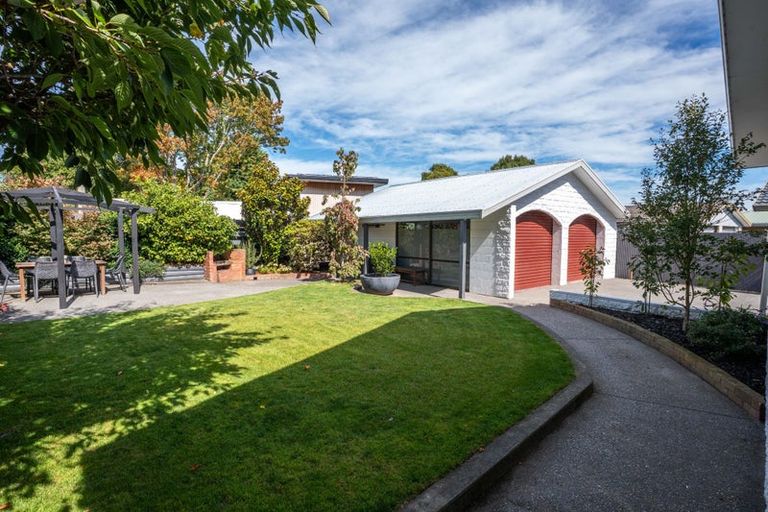 Photo of property in 25 O'halloran Drive, Halswell, Christchurch, 8025