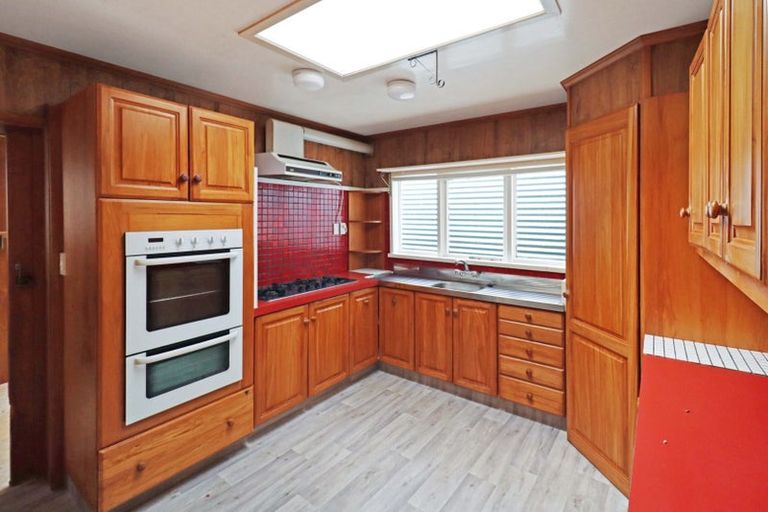 Photo of property in 28 Luxford Street, Berhampore, Wellington, 6023