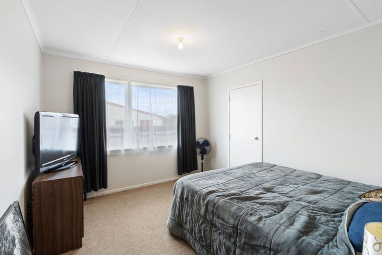 Photo of property in 2 Cook Street, Levin, 5510
