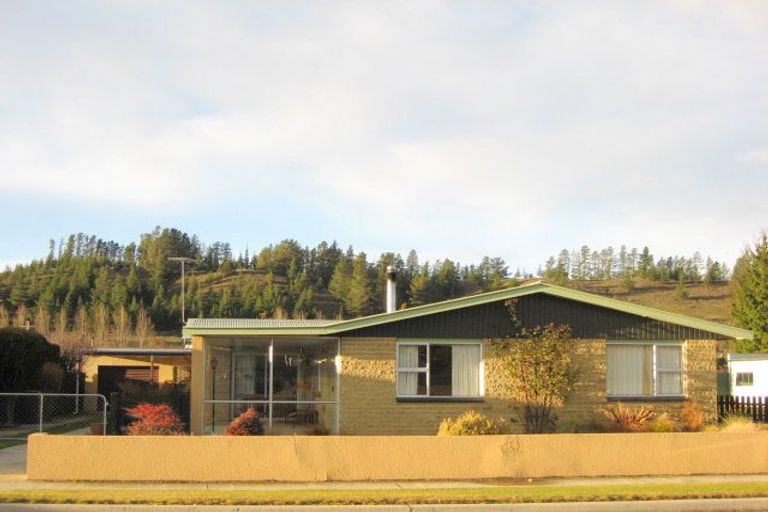 Photo of property in 87 Dunstan Road, Alexandra, 9320