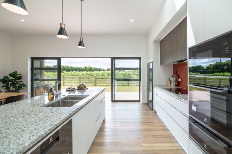 Photo of property in 6b James Kidd Place, Greytown, 5712