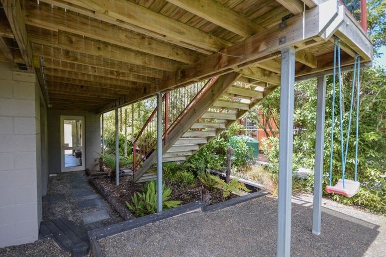 Photo of property in 20 Seaview Lane, Wainui, French Farm, 7582