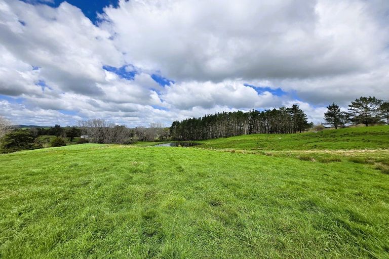 Photo of property in 42 Ford Road, Paparoa, Maungaturoto, 0583