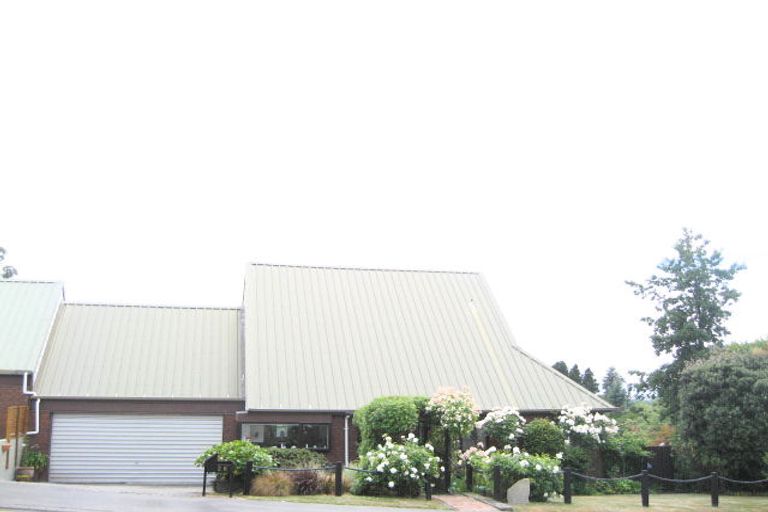 Photo of property in 1/26 Sedgwick Way, Westmorland, Christchurch, 8025