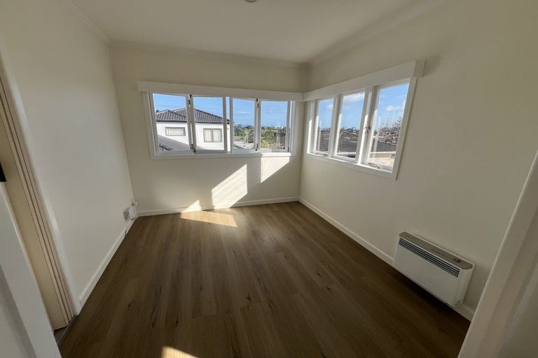 Photo of property in 61 Oakdale Road, Mount Roskill, Auckland, 1041