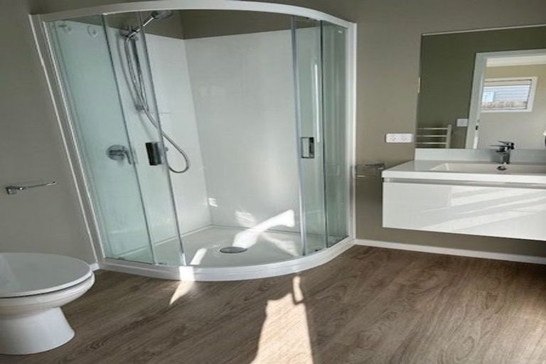 Photo of property in 4 Rotoiti Place, Paraparaumu, 5032