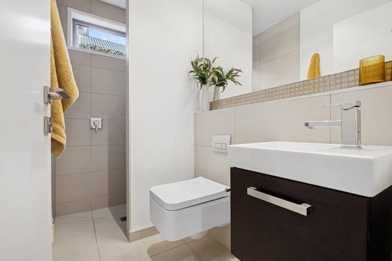 Photo of property in 6 Woolshed Lane, Pukekohe, 2120