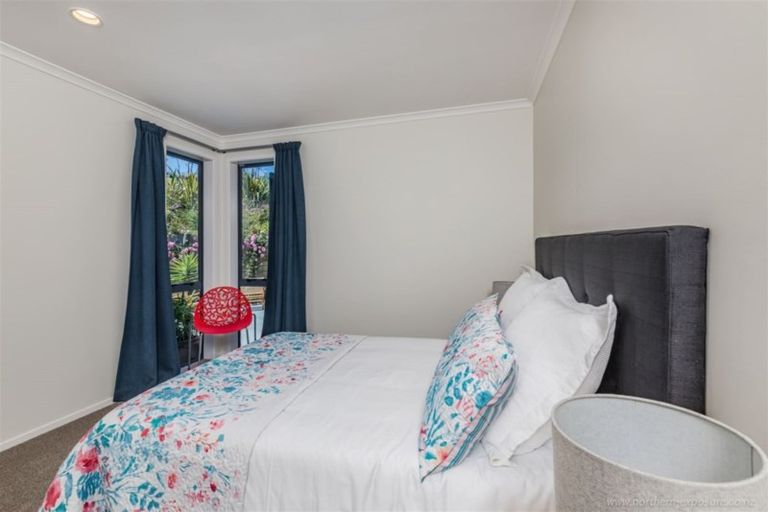 Photo of property in 2 Christine Drive, Coopers Beach, 0420