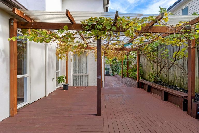 Photo of property in 3 Stamford Crescent, Flat Bush, Auckland, 2019