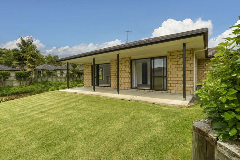 Photo of property in 28/19 Glencarron Place, Bethlehem, Tauranga, 3110