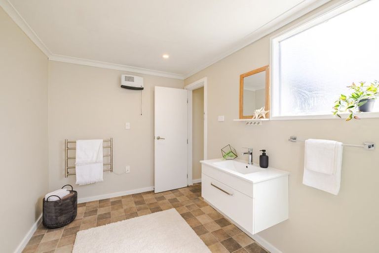Photo of property in 41 Bathgate Street, South Dunedin, Dunedin, 9012