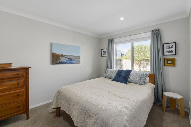 Photo of property in 18 Gladys Place, Levin, 5510