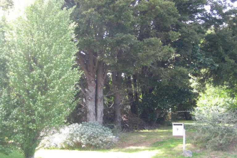 Photo of property in 9 Gradwell Place, Two Mile Bay, Taupo, 3330