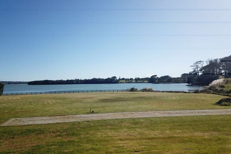 Photo of property in 17 Goble Road, Clarks Beach, 2679