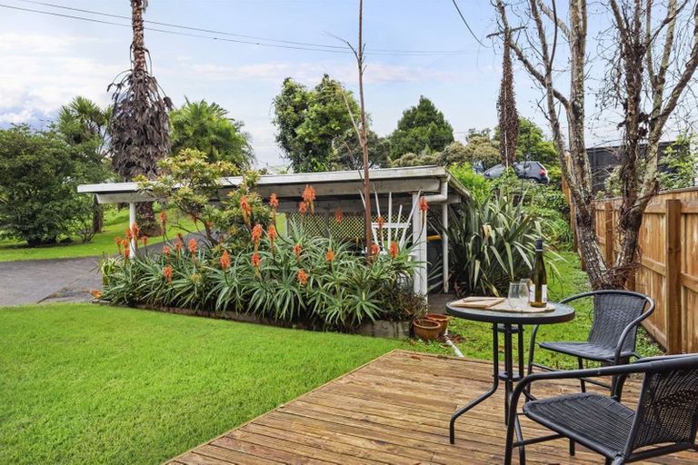 Photo of property in 1/26 Rewi Street, Torbay, Auckland, 0630