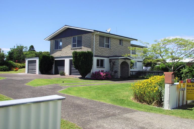 Photo of property in 15 Snell Crescent, Waihi Beach, 3611