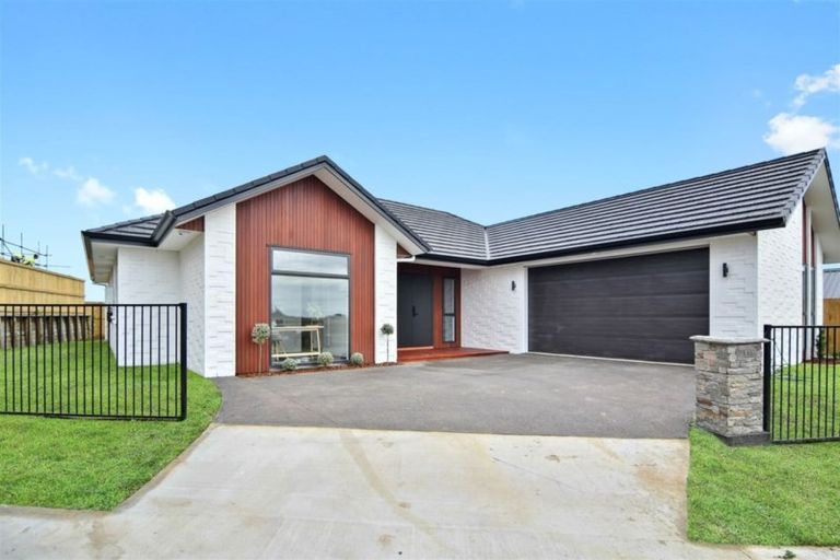 Photo of property in 33 Brywood Rise, Flagstaff, Hamilton, 3210