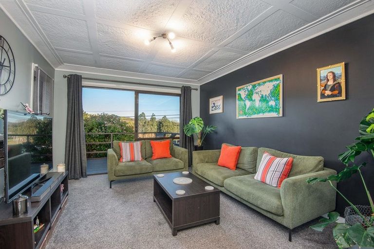 Photo of property in 17 Waldron Crescent, Green Island, Dunedin, 9018