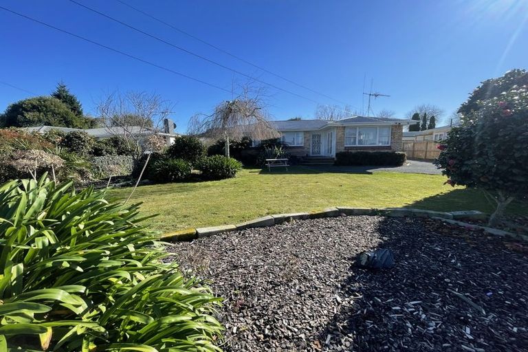 Photo of property in 42 Coleridge Drive, Enderley, Hamilton, 3214