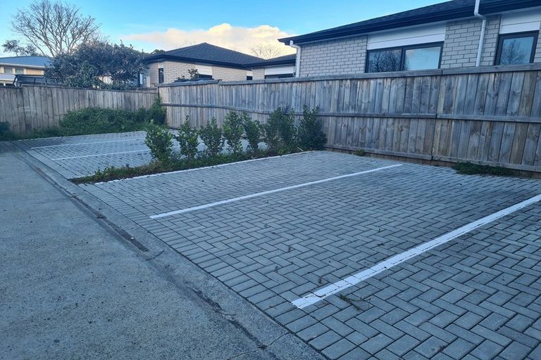 Photo of property in 3/122 Pooks Road, Ranui, Auckland, 0612