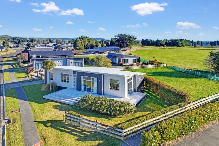 Photo of property in 22 Snowmass Drive, Ohakune, 4625